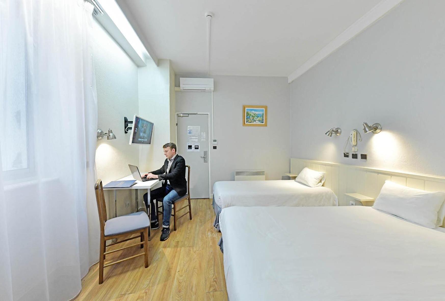 Hotel Saint Andre Gare Sncf クレルモン・フェラン エクステリア 写真